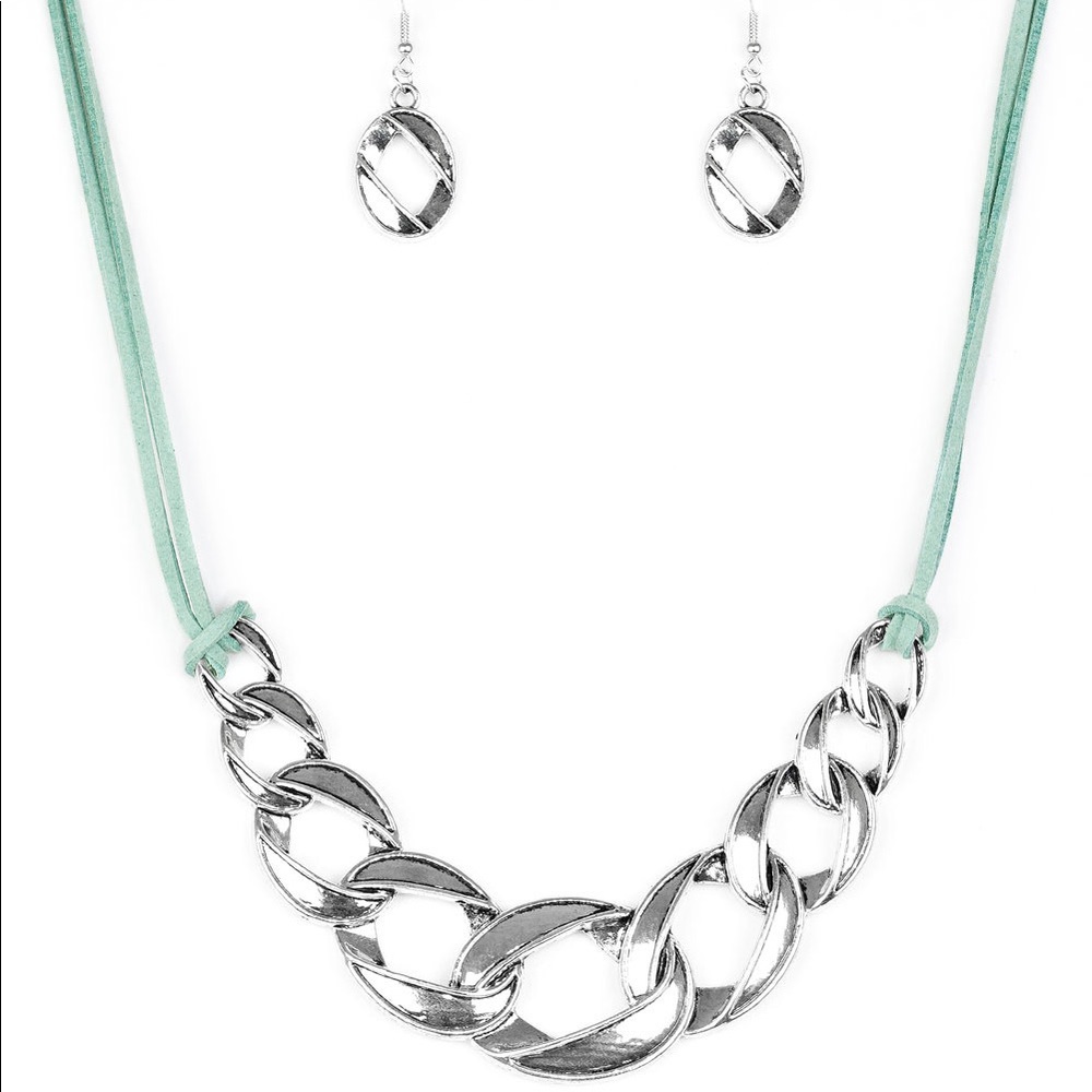 💥3/$15💥 Naturally Nautical - Blue Necklace